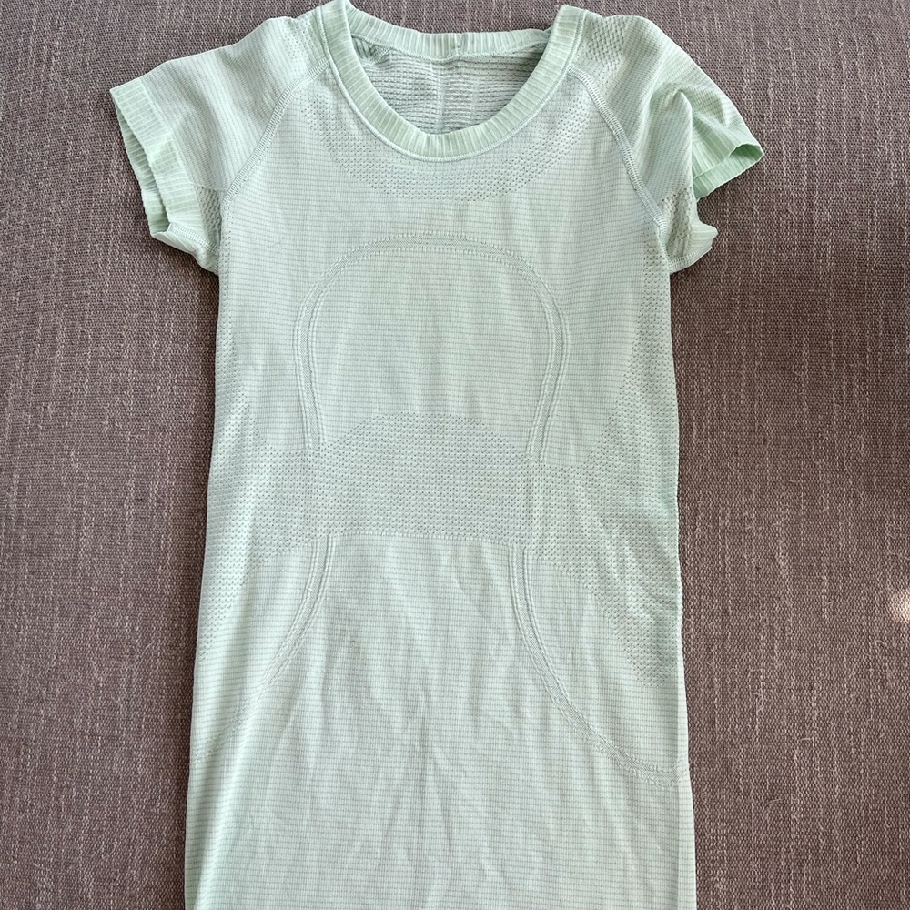 Lululemon Short Sleeve